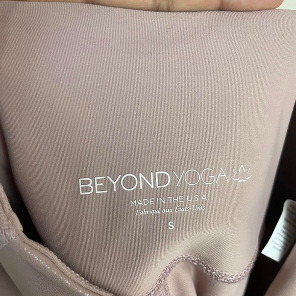 Beyond Yoga Pearlized High Waist Leggings - Picture 10 of 12